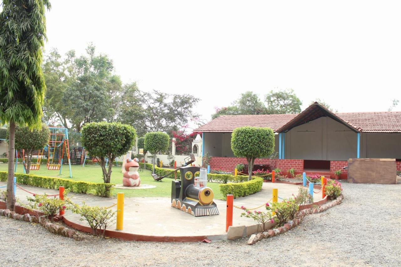 Fun And Food Resort & Holidays Harsola Luaran gambar