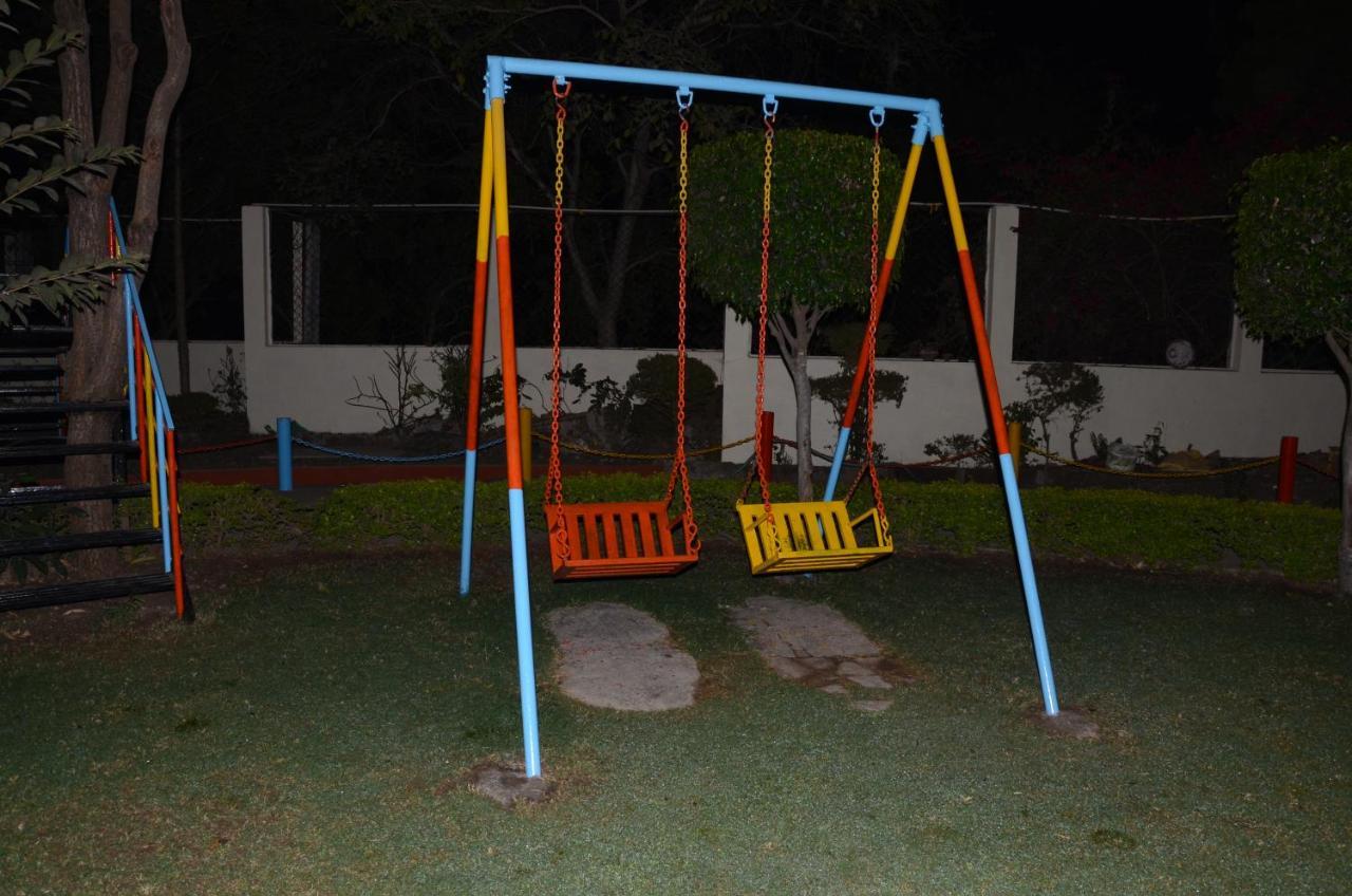 Fun And Food Resort & Holidays Harsola Luaran gambar