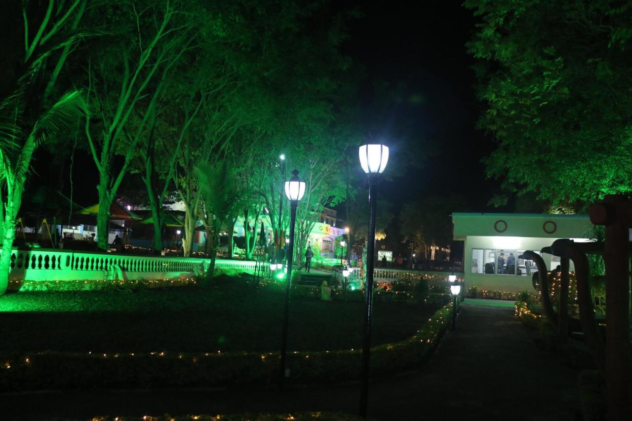 Fun And Food Resort & Holidays Harsola Luaran gambar