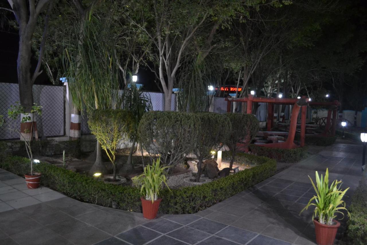 Fun And Food Resort & Holidays Harsola Luaran gambar