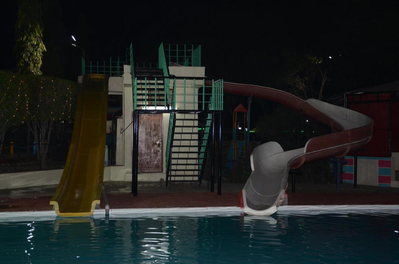 Fun And Food Resort & Holidays Harsola Luaran gambar