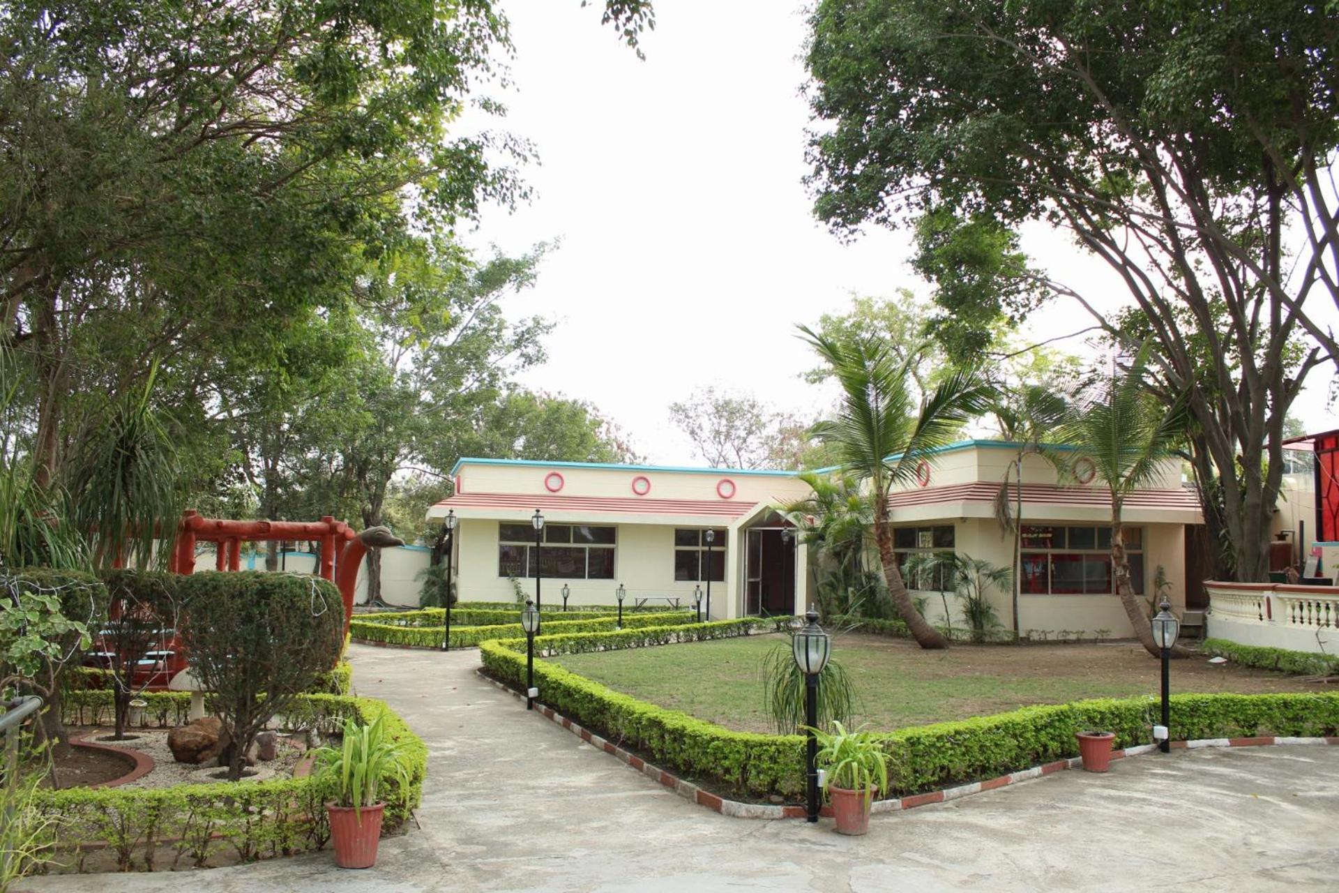 Fun And Food Resort & Holidays Harsola Luaran gambar